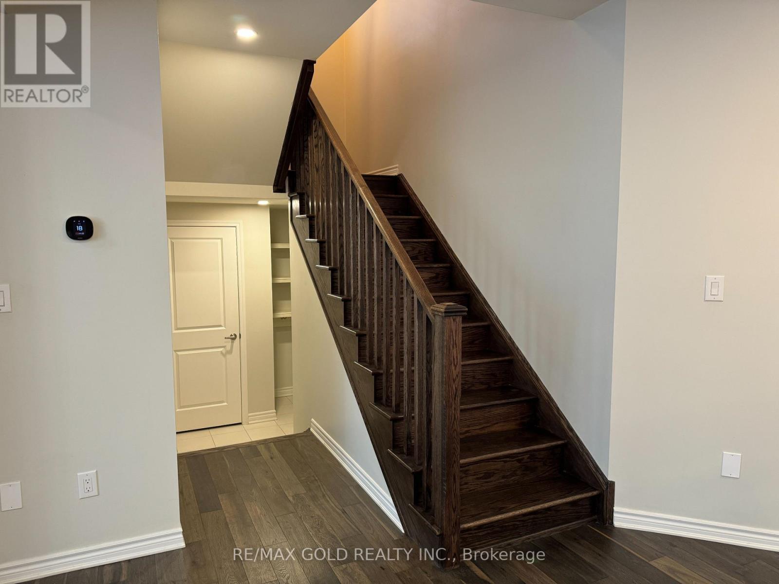 1459 Sycamore Garden, Milton, Ontario  L9E 1P7 - Photo 6 - W12611068