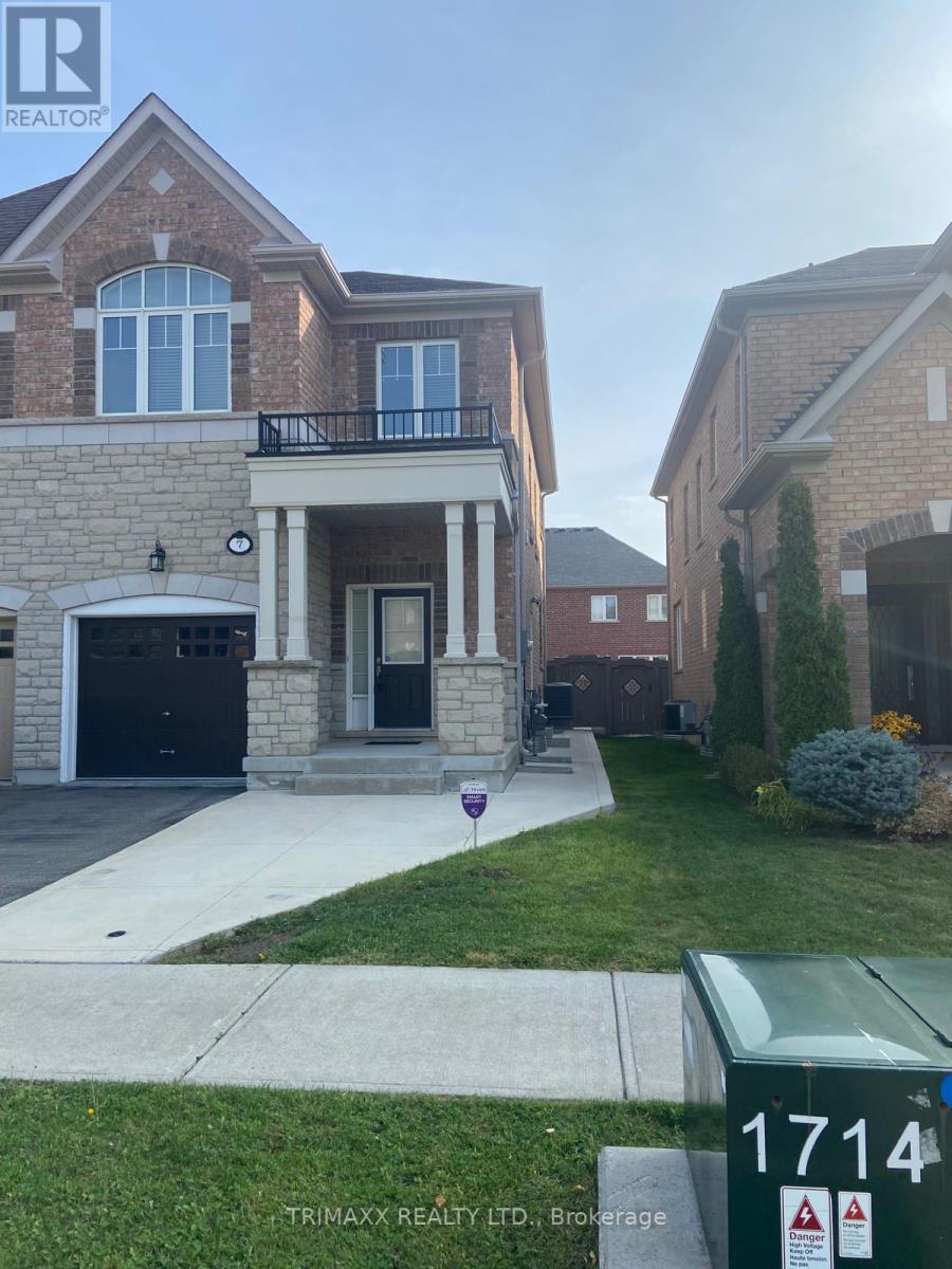 7 Vinewood Road, Caledon, Ontario  L7C 4A9 - Photo 2 - W12611070