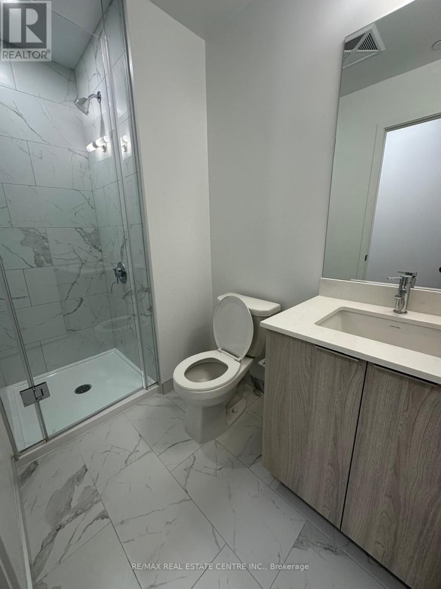 1308 - 395 Square One Drive, Mississauga, Ontario L5B 0P6 - Photo 15 - W12611090