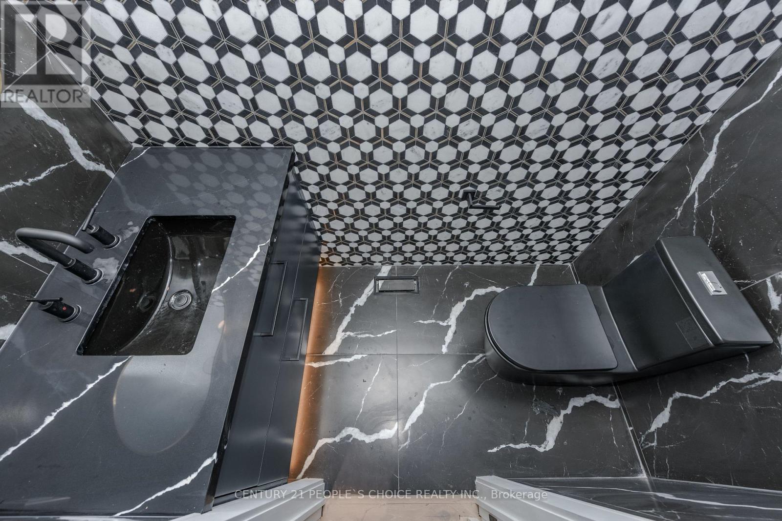 Upstairs - 90 Twelfth Street, Toronto, Ontario  M8V 3H1 - Photo 3 - W12611106