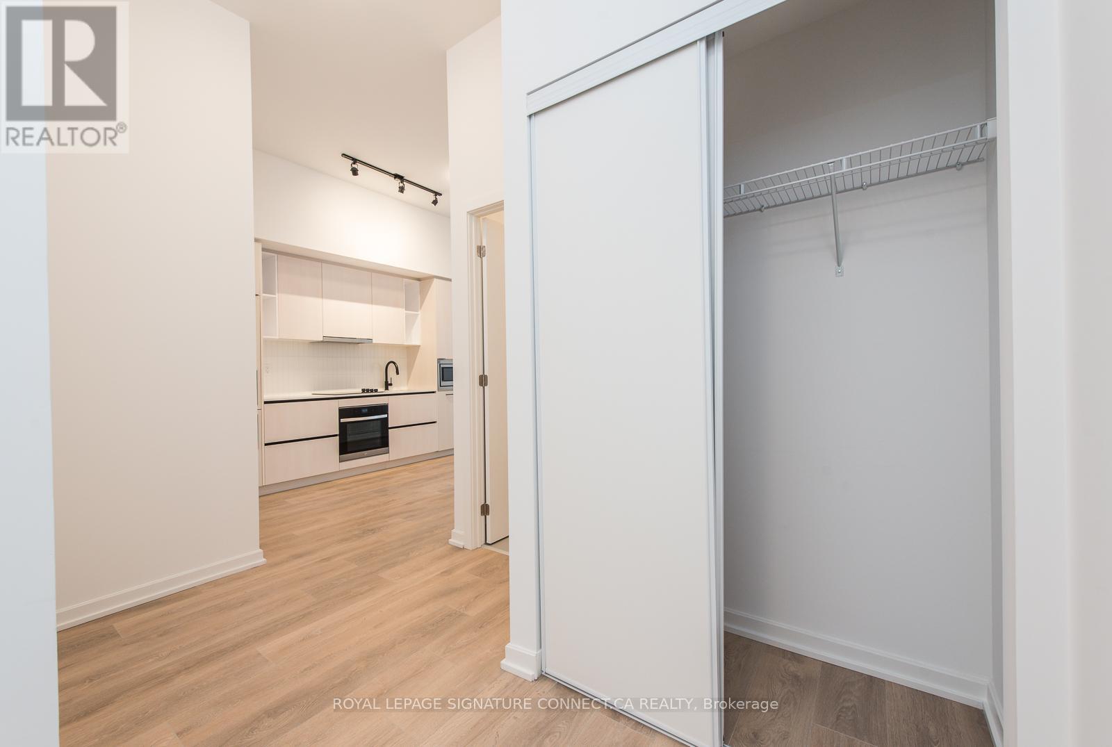 309 - 1285 Dupont Street, Toronto, Ontario  M6H 0E3 - Photo 4 - W12611114