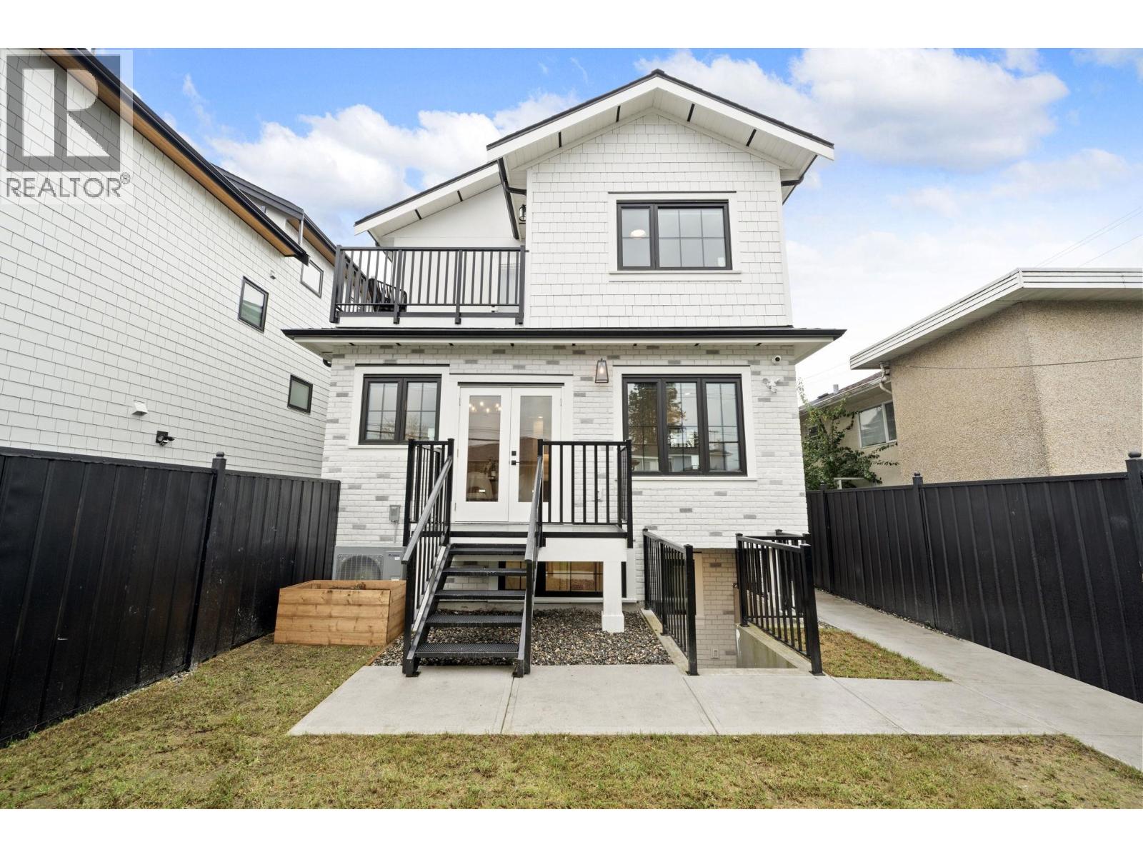 2 2791 W 21st Avenue, Vancouver, British Columbia  V6L 1K4 - Photo 1 - R3072744