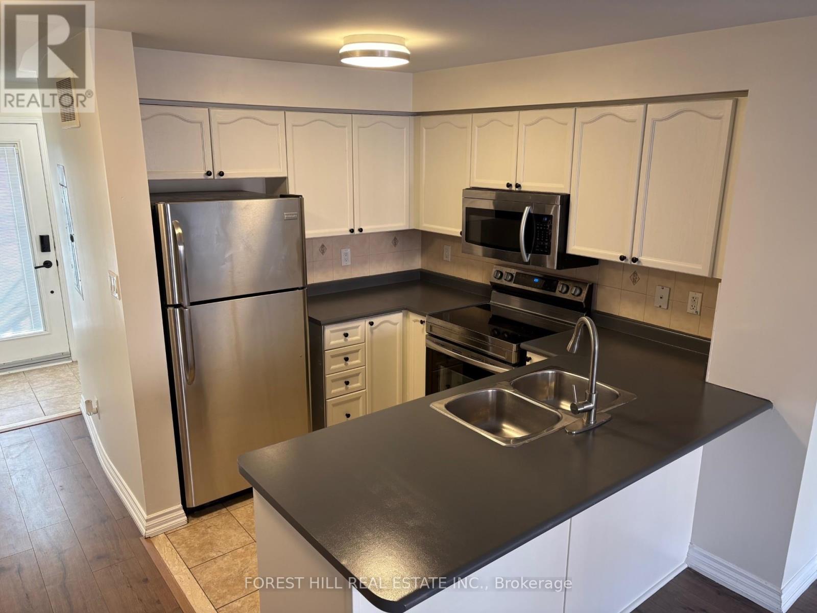 20 - 5050 Intrepid Drive, Mississauga, Ontario  L5M 0E5 - Photo 10 - W12611116