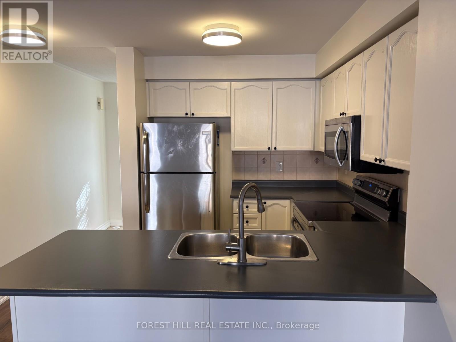 20 - 5050 Intrepid Drive, Mississauga, Ontario  L5M 0E5 - Photo 9 - W12611116