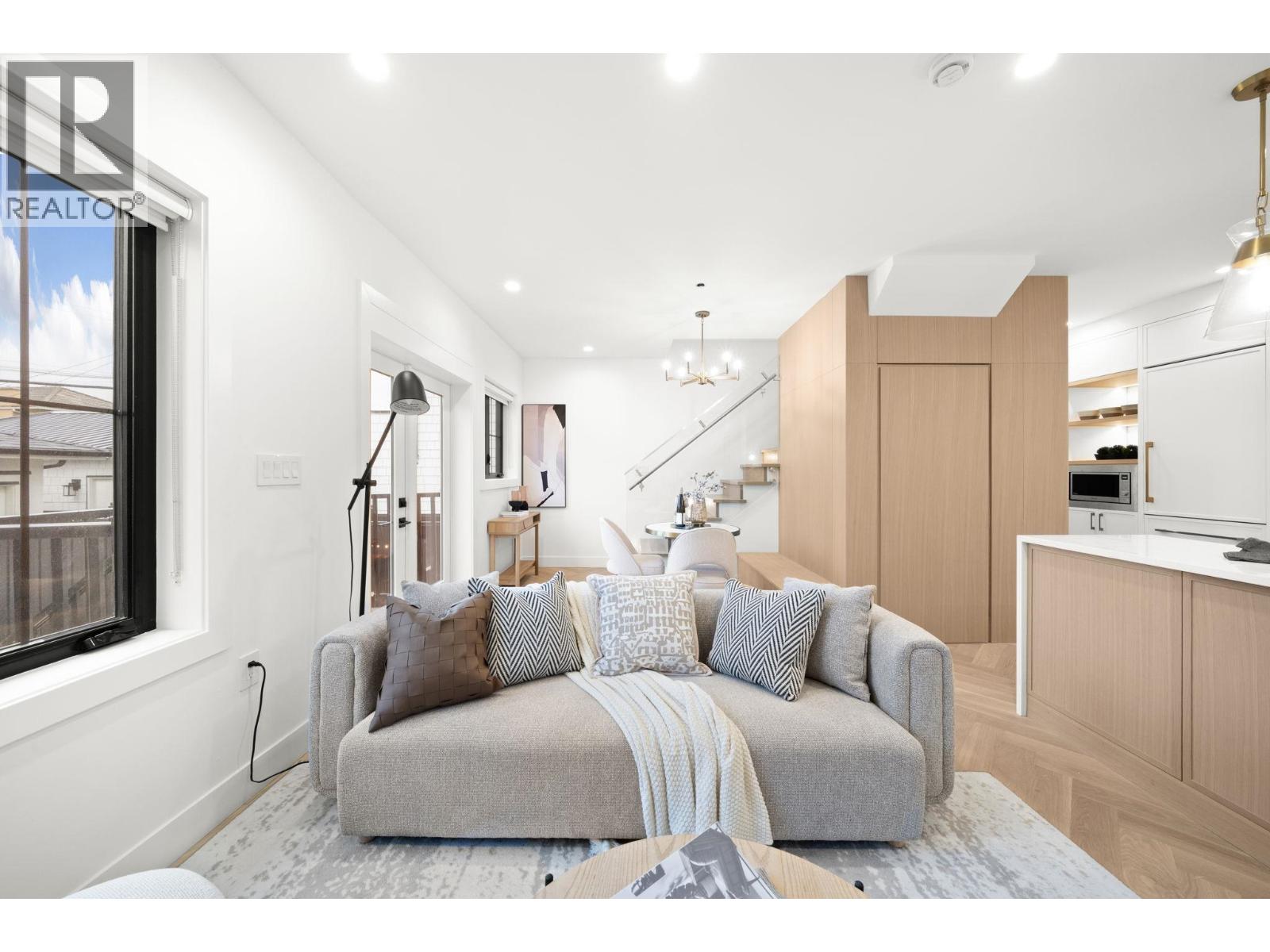 2 2791 W 21st Avenue, Vancouver, British Columbia  V6L 1K4 - Photo 5 - R3072744