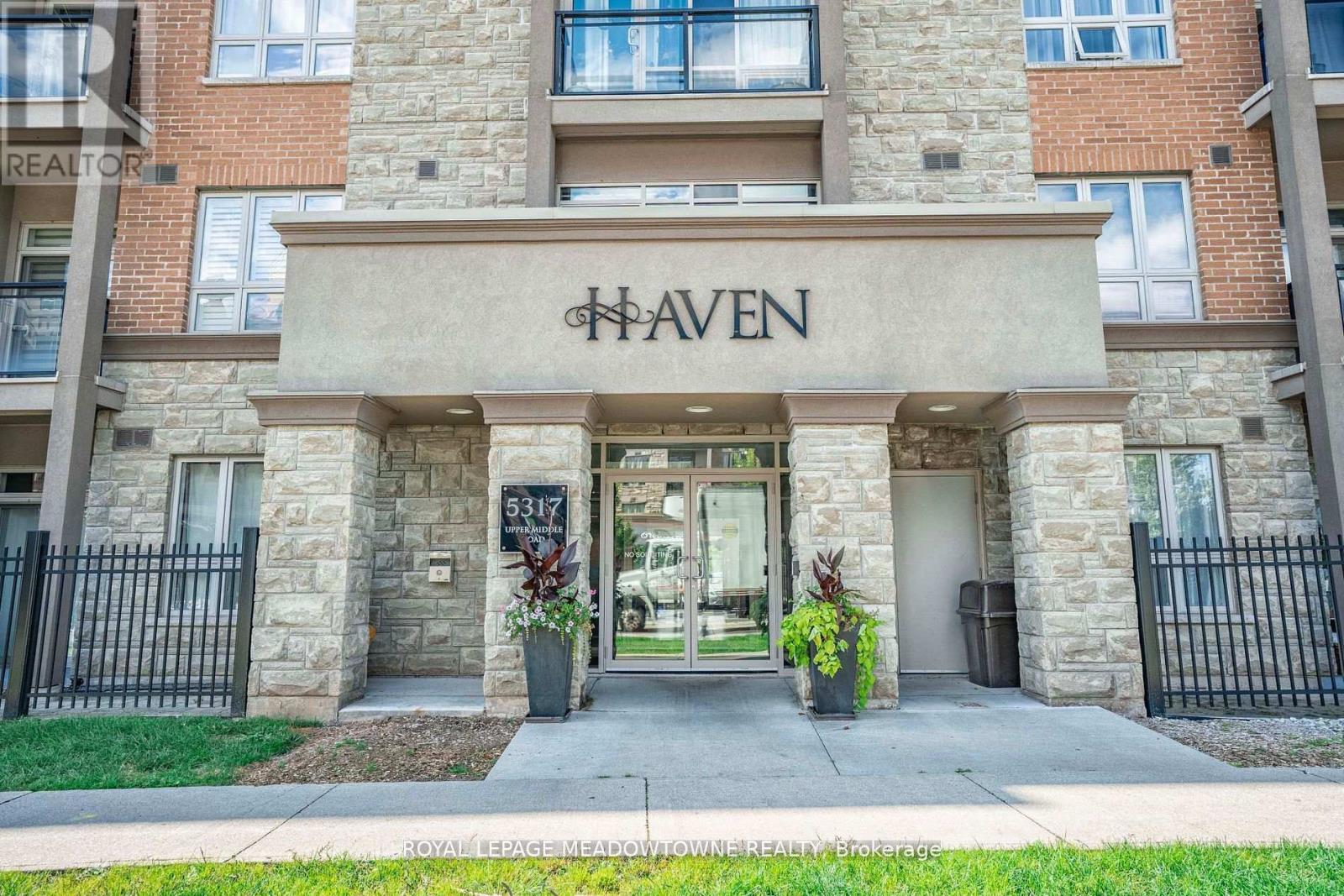 323 - 5317 Upper Middle Road, Burlington, Ontario  L7L 0G8 - Photo 1 - W12611134