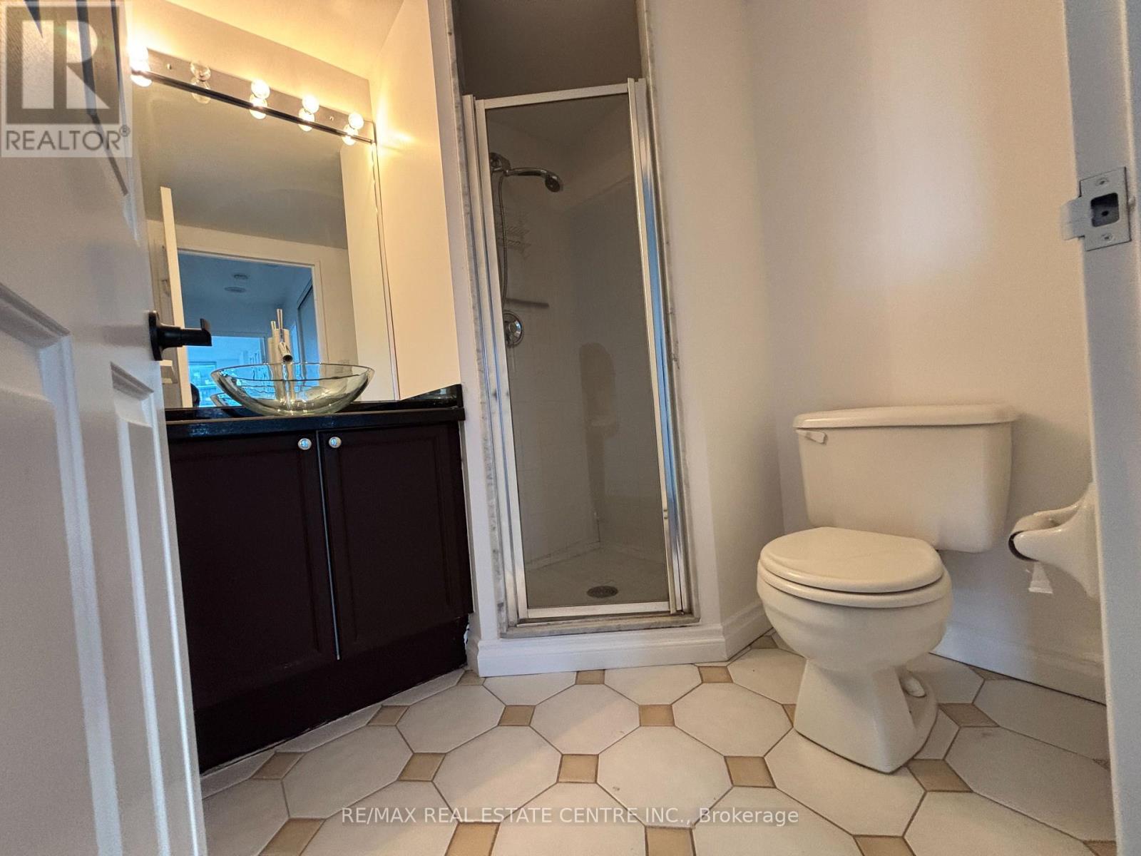 503 - 101 Subway Crescent, Toronto, Ontario  M9B 6K4 - Photo 15 - W12611140