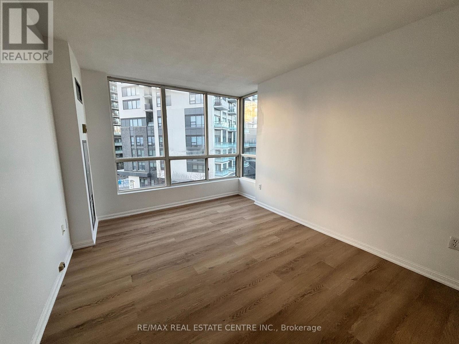 503 - 101 Subway Crescent, Toronto, Ontario  M9B 6K4 - Photo 18 - W12611140