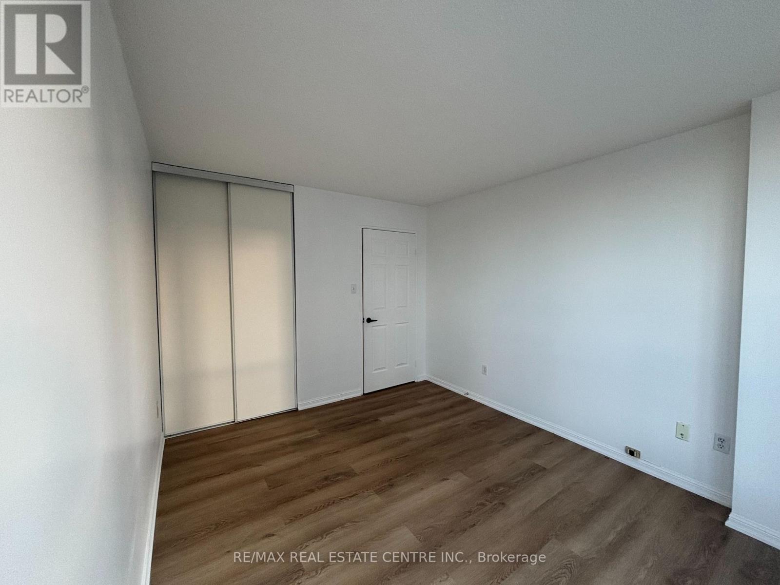 503 - 101 Subway Crescent, Toronto, Ontario  M9B 6K4 - Photo 22 - W12611140