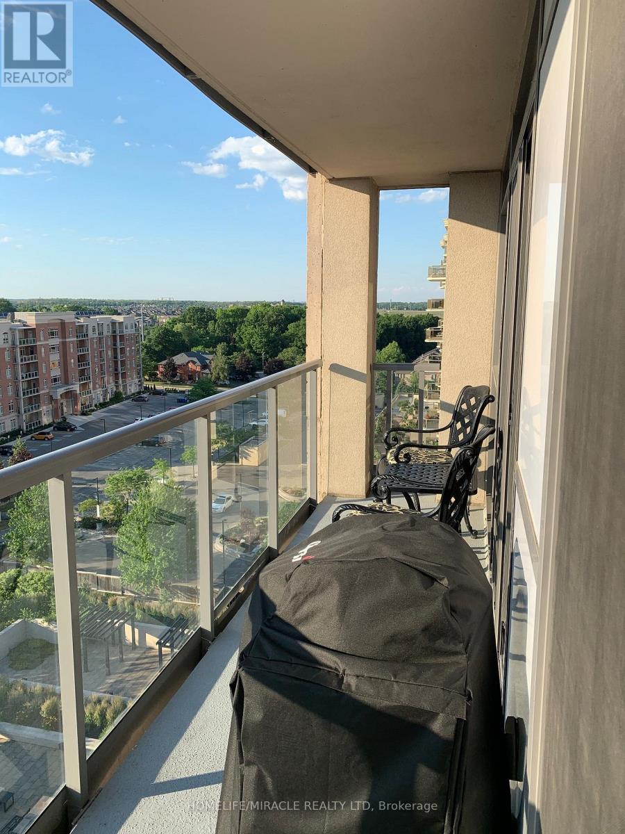 909 - 1940 Ironstone Drive, Burlington, Ontario  L7L 0E4 - Photo 12 - W12611160