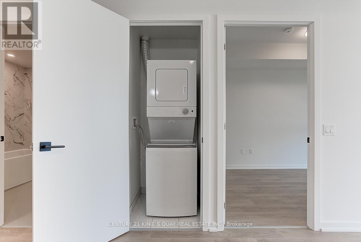 2008 - 10 Graphophone Grove, Toronto, Ontario  M6H 0E5 - Photo 25 - W12611164