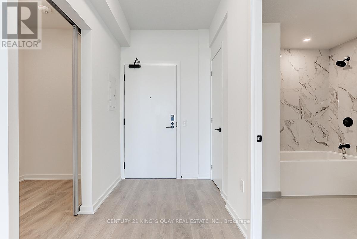 2008 - 10 Graphophone Grove, Toronto, Ontario  M6H 0E5 - Photo 6 - W12611164