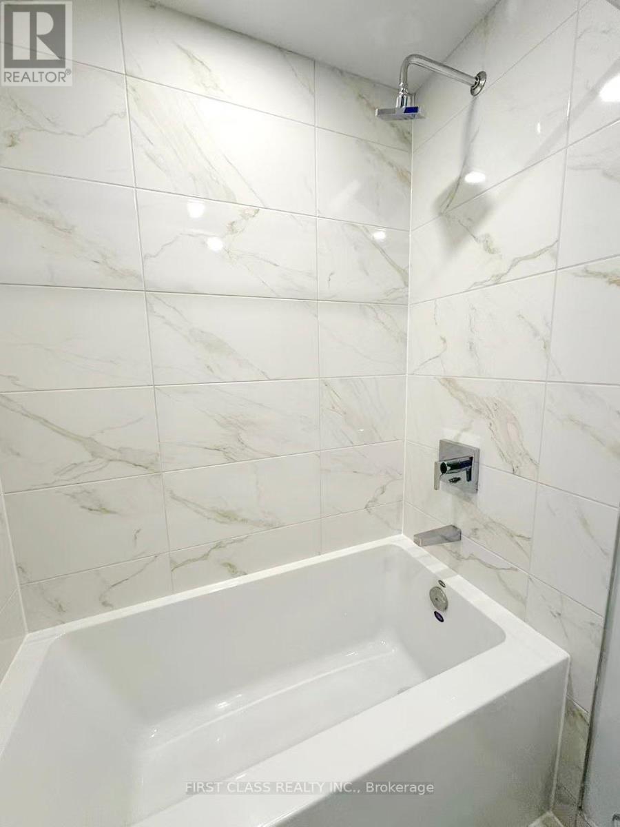 2510 - 430 Square One Drive, Mississauga, Ontario  L5B 0L6 - Photo 19 - W12611166