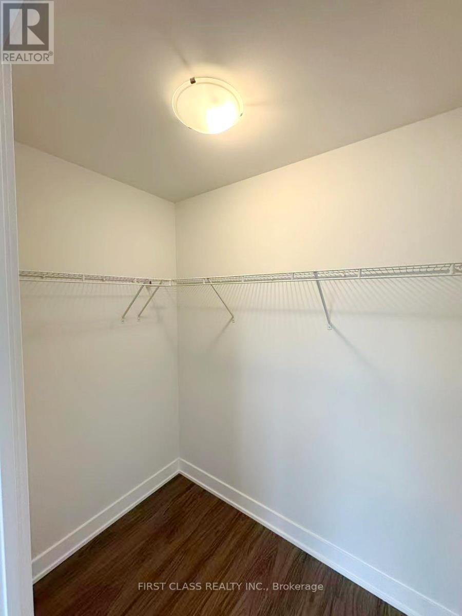 2510 - 430 Square One Drive, Mississauga, Ontario  L5B 0L6 - Photo 24 - W12611166