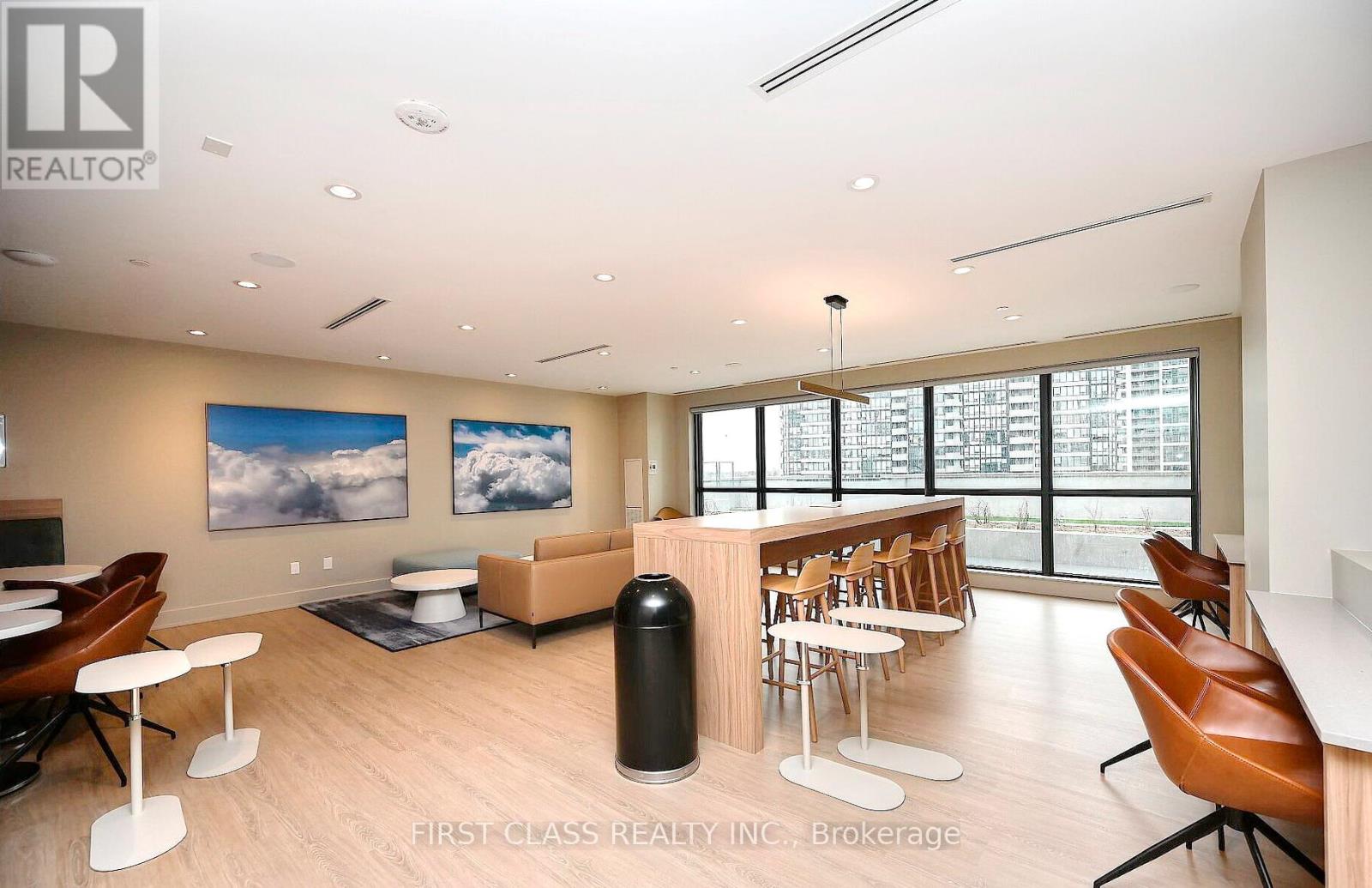 2510 - 430 Square One Drive, Mississauga, Ontario  L5B 0L6 - Photo 33 - W12611166