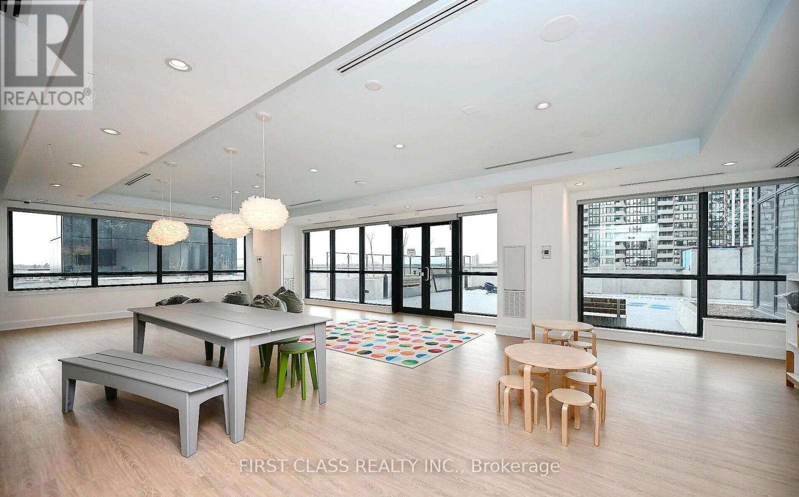 2510 - 430 Square One Drive, Mississauga, Ontario  L5B 0L6 - Photo 35 - W12611166