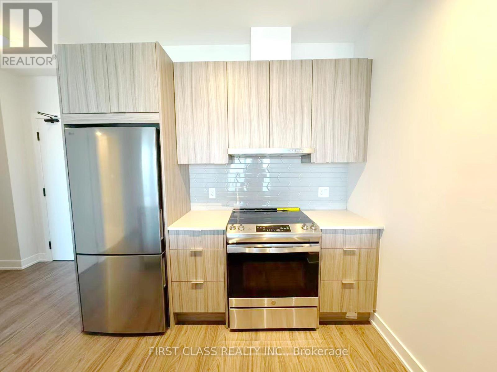 2510 - 430 Square One Drive, Mississauga, Ontario  L5B 0L6 - Photo 9 - W12611166