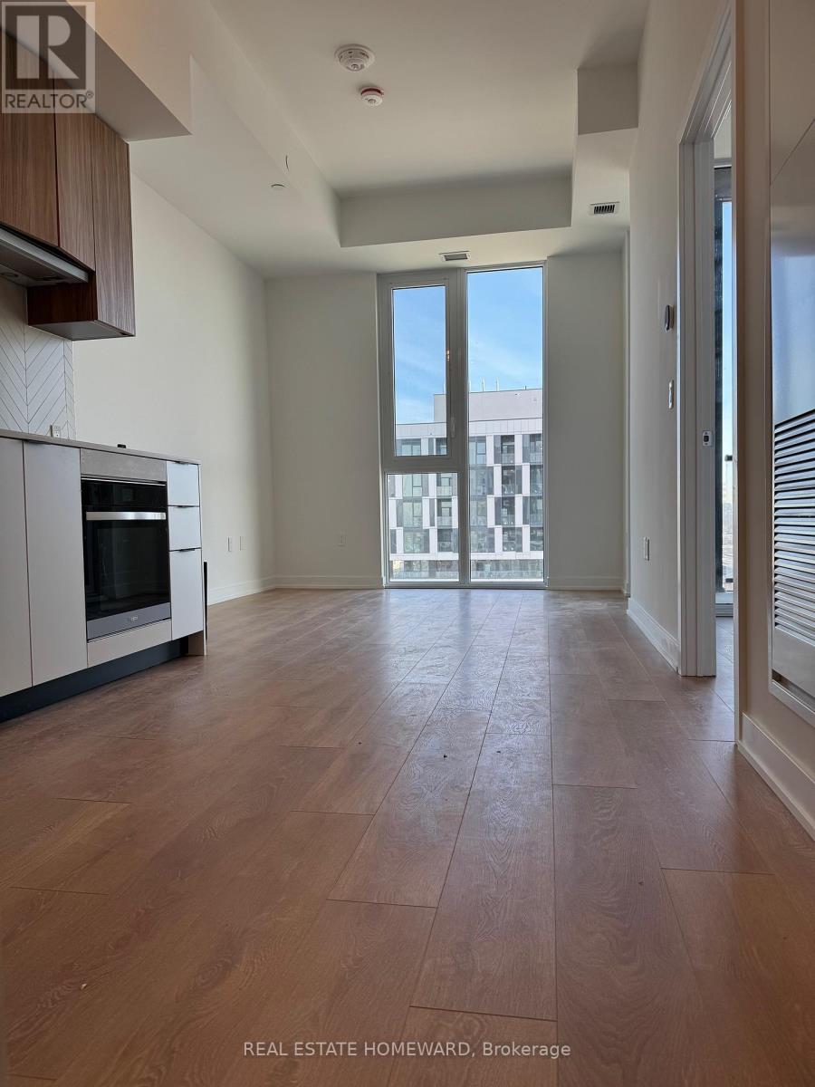 801 - 1037 THE QUEENSWAY, Toronto, Ontario