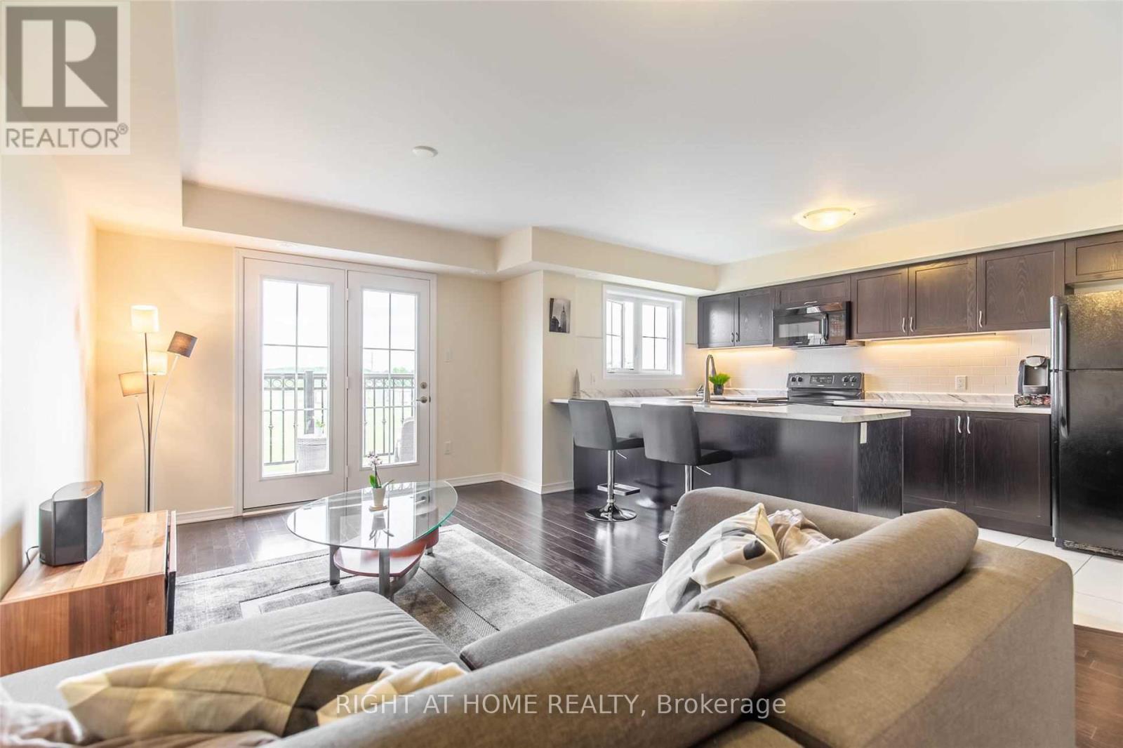 48 - 2441 Greenwich Drive, Oakville, Ontario  L6M 0S3 - Photo 2 - W12611190