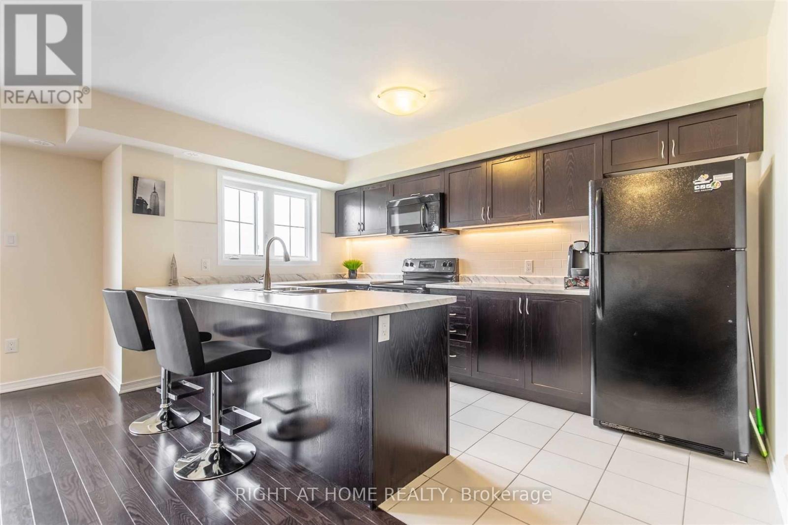 48 - 2441 Greenwich Drive, Oakville, Ontario  L6M 0S3 - Photo 7 - W12611190