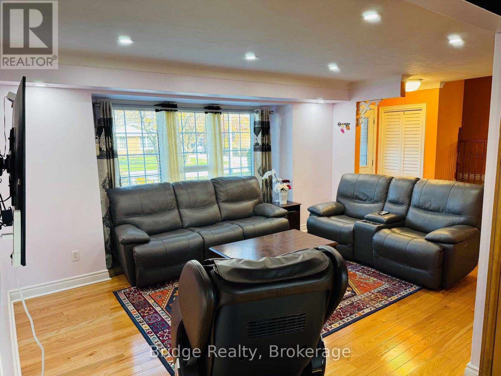 3 Noelle Drive, St. Catharines, Ontario  L2M 1M1 - Photo 9 - X12611262