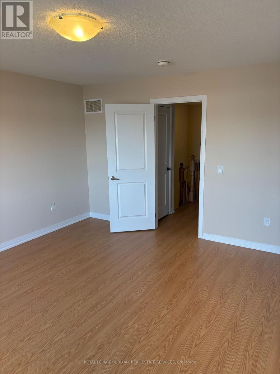 70 Freedom Crescent, Hamilton, Ontario  L0R 1W0 - Photo 16 - X12611124