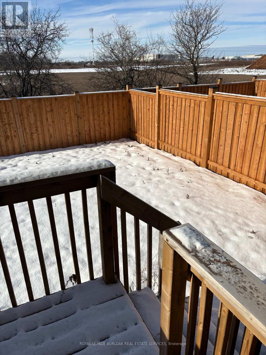 70 Freedom Crescent, Hamilton, Ontario  L0R 1W0 - Photo 35 - X12611124