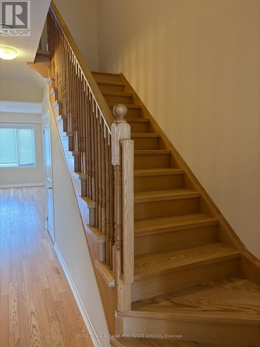 70 Freedom Crescent, Hamilton, Ontario  L0R 1W0 - Photo 4 - X12611124