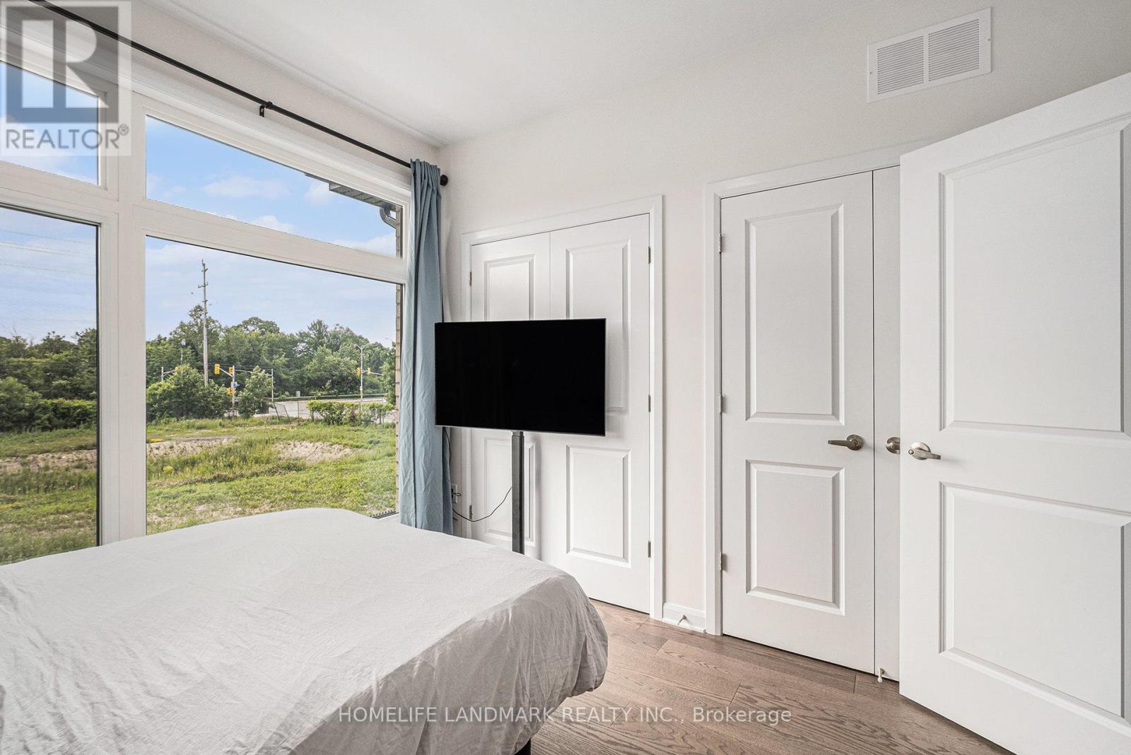 308 Foliage Private, Ottawa, Ontario  K2H 0C5 - Photo 15 - X12611162