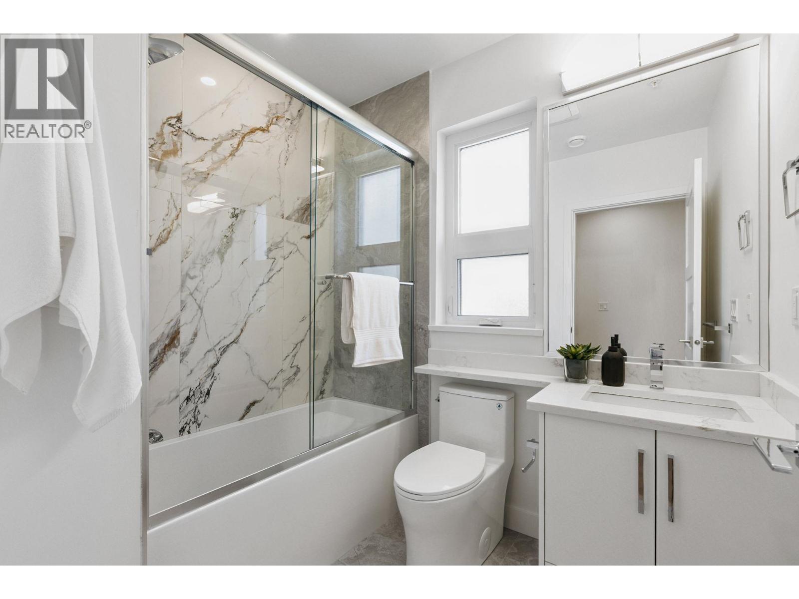 846 St. Denis Avenue, North Vancouver, British Columbia  V7J 2G4 - Photo 23 - R3027377