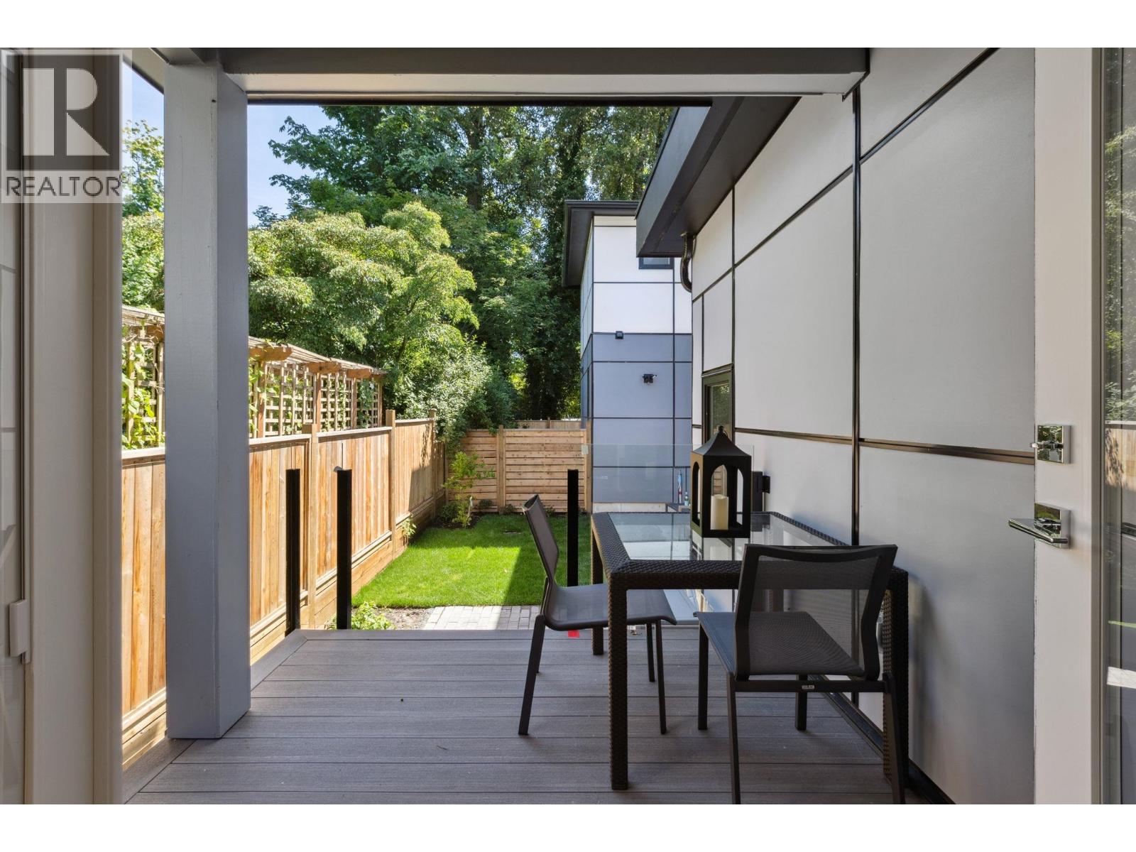 846 St. Denis Avenue, North Vancouver, British Columbia  V7J 2G4 - Photo 14 - R3027377