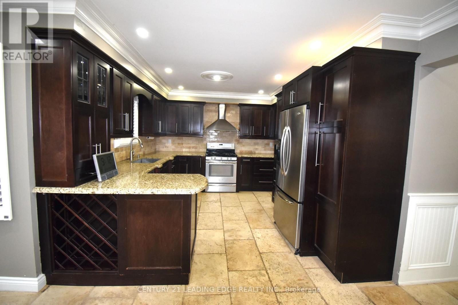 9 Meekings Drive, Ajax, Ontario L1T 3N7 - Photo 5 - E12601142