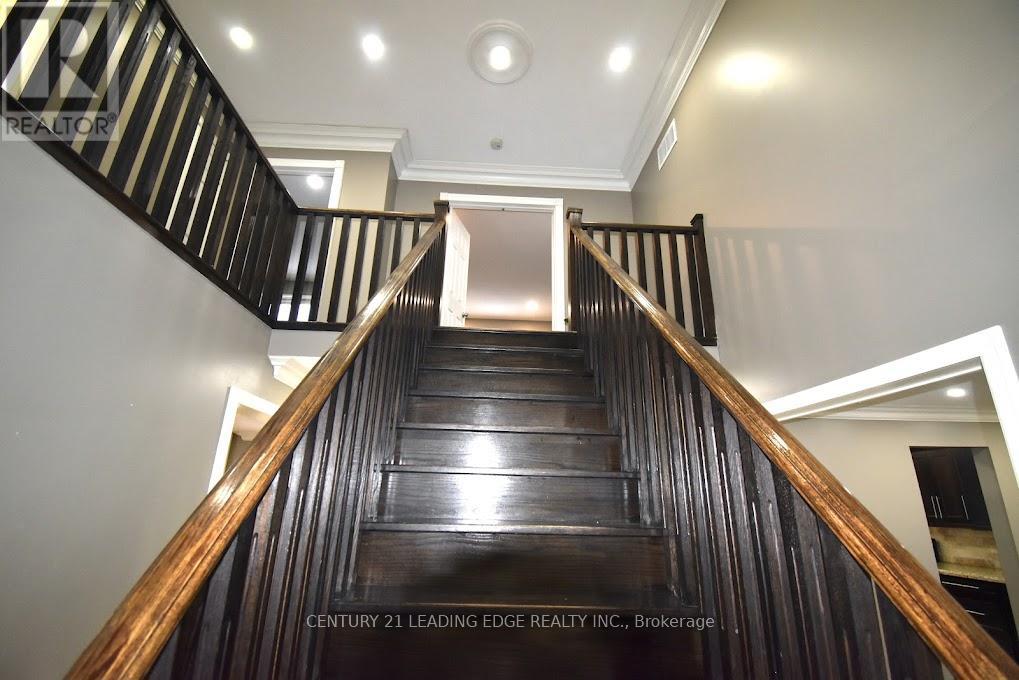 9 Meekings Drive, Ajax, Ontario L1T 3N7 - Photo 11 - E12601142