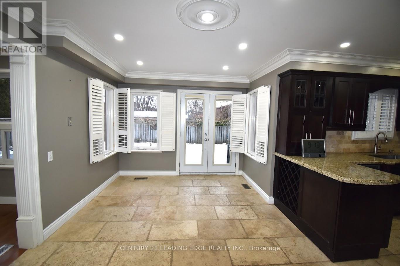 9 Meekings Drive, Ajax, Ontario L1T 3N7 - Photo 8 - E12601142