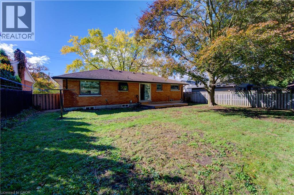 88 Ellis Crescent S, Waterloo, Ontario N2J 2B8 - Photo 43 - 40781001