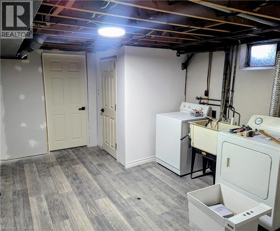 88 Ellis Crescent S, Waterloo, Ontario N2J 2B8 - Photo 46 - 40781001