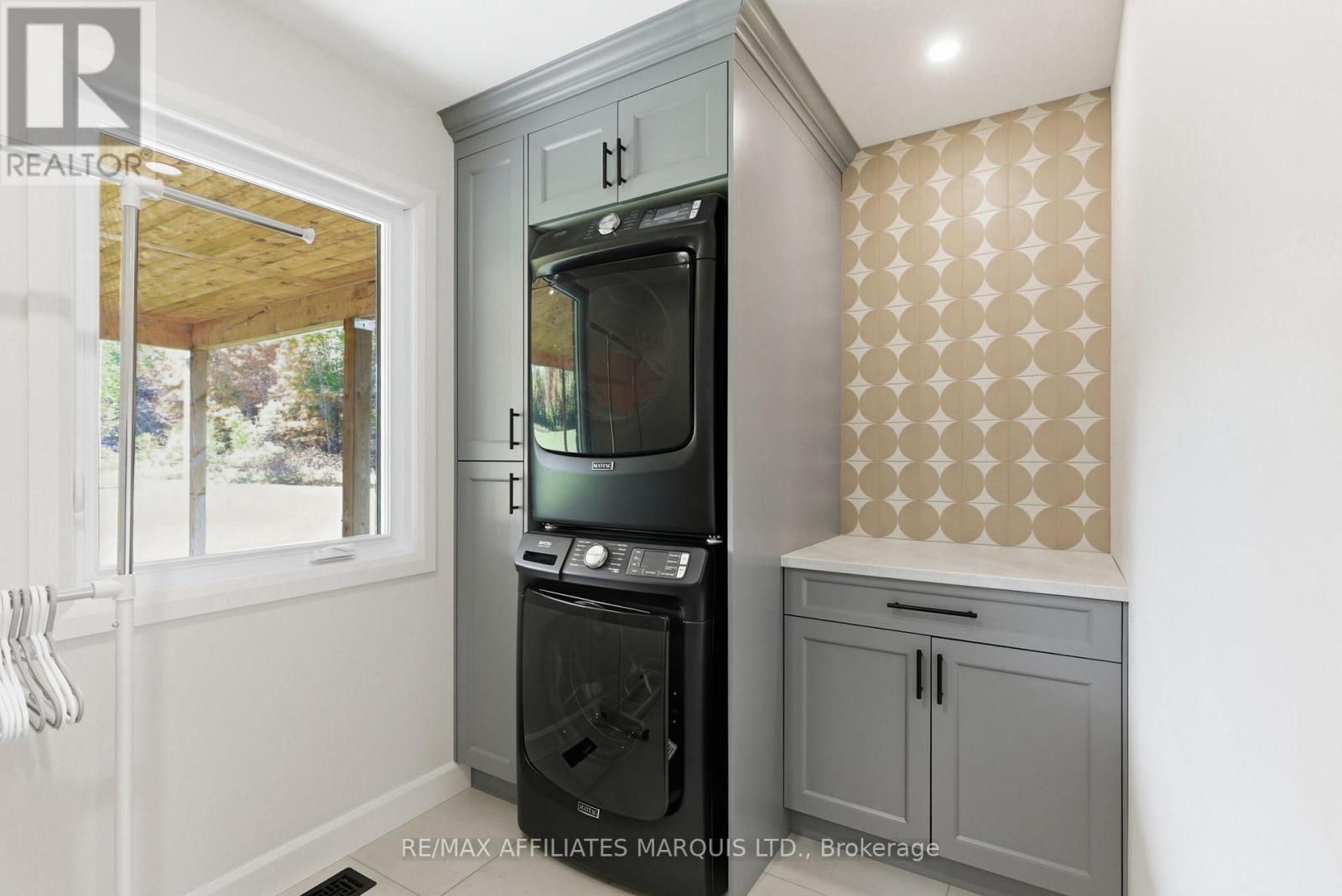 17026 Myers Road, South Stormont, Ontario K0C 2A0 - Photo 22 - X12463510