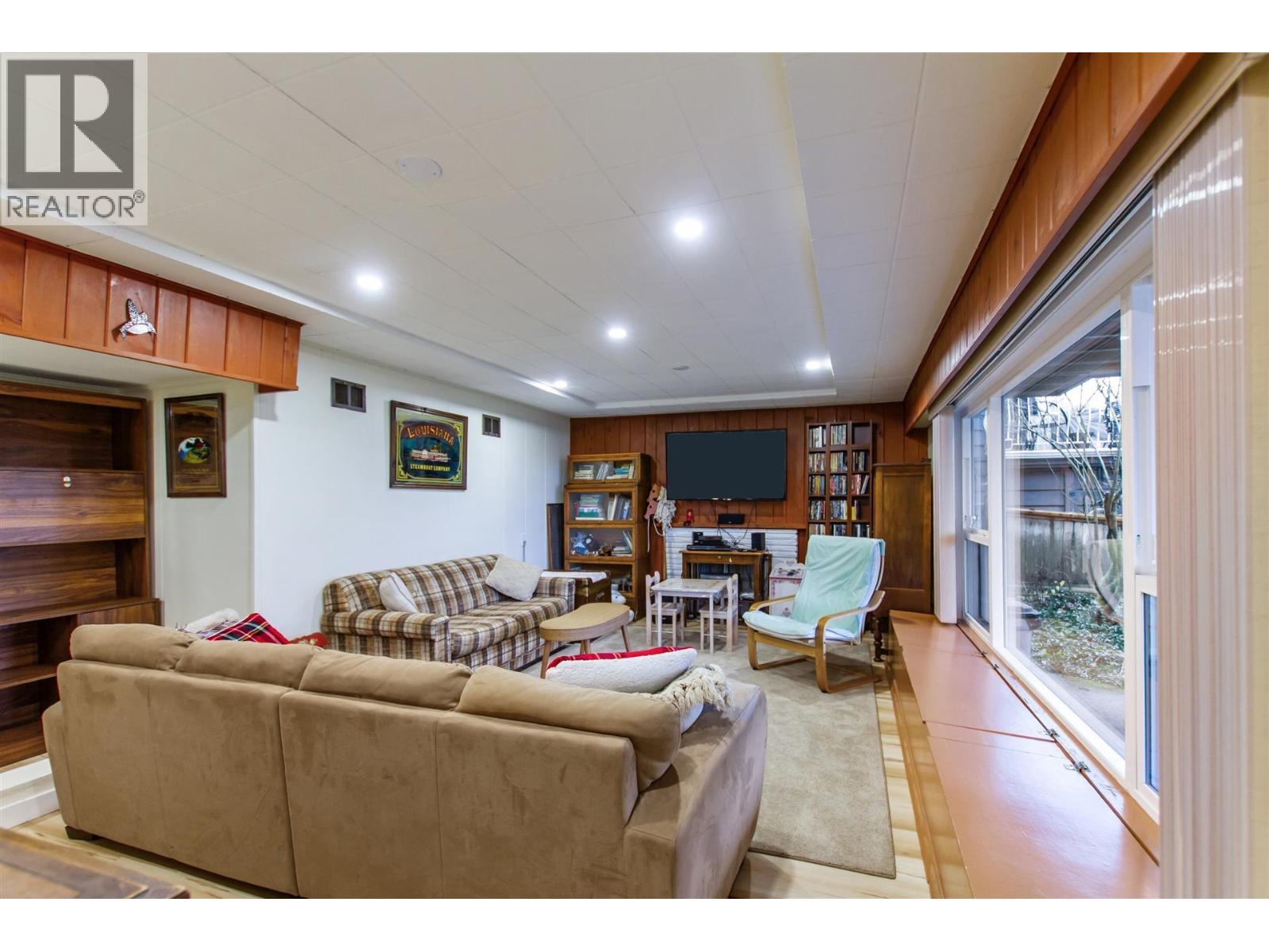 548 Amess Street, New Westminster, British Columbia  V3L 4A9 - Photo 18 - R3072818