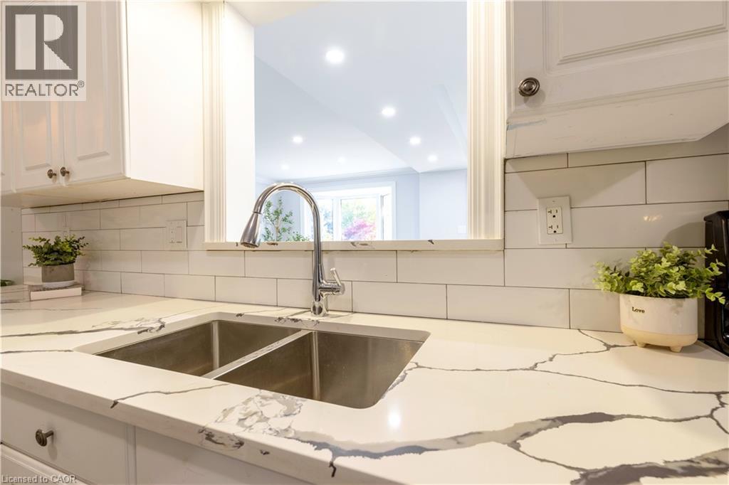 40 Kerman Avenue, Grimsby, Ontario L3M 3W5 - Photo 8 - 40786430