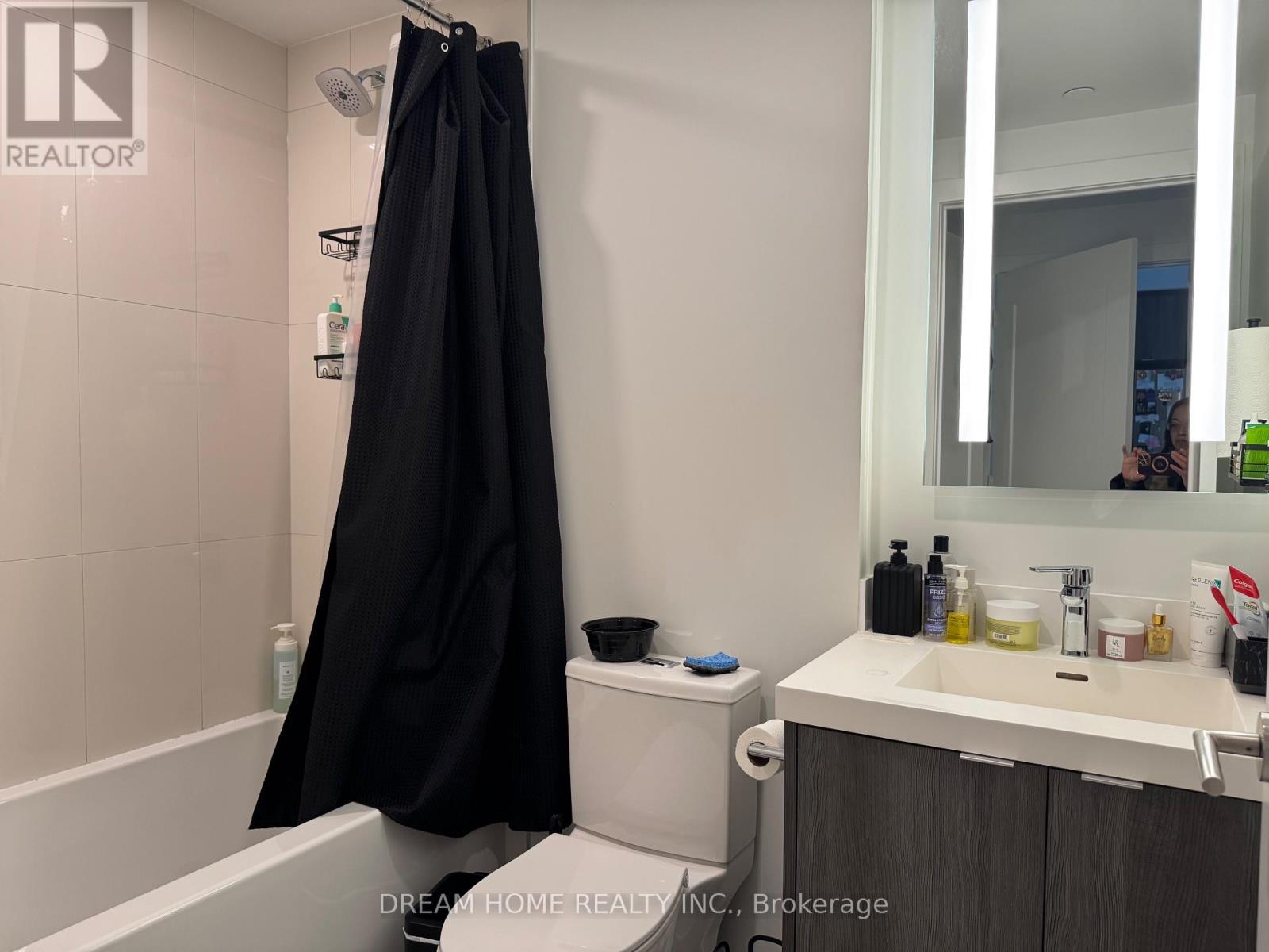 812 - 30 Inn On The Park Drive, Toronto, Ontario  M3C 0P7 - Photo 10 - C12611226