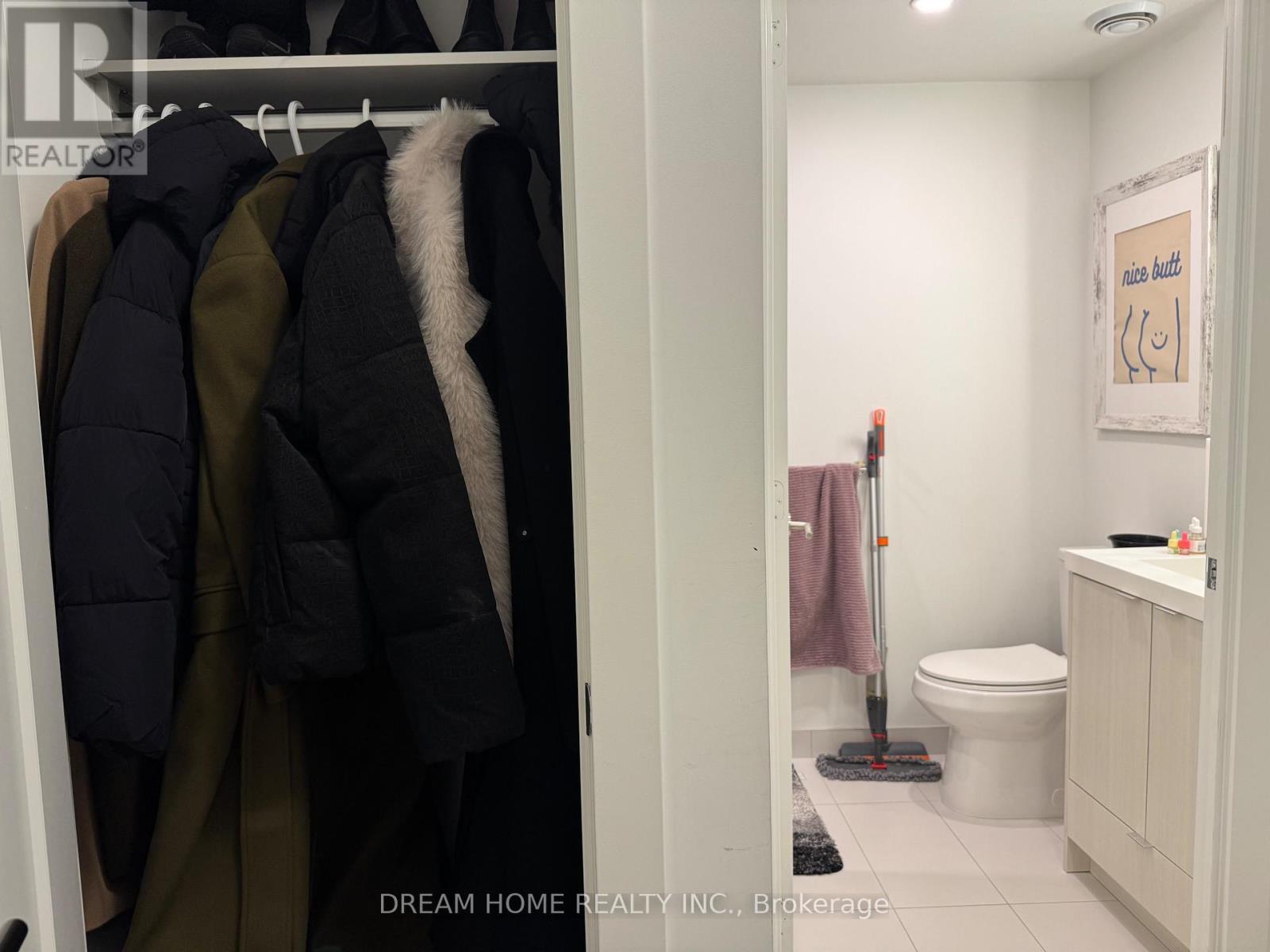 812 - 30 Inn On The Park Drive, Toronto, Ontario  M3C 0P7 - Photo 14 - C12611226