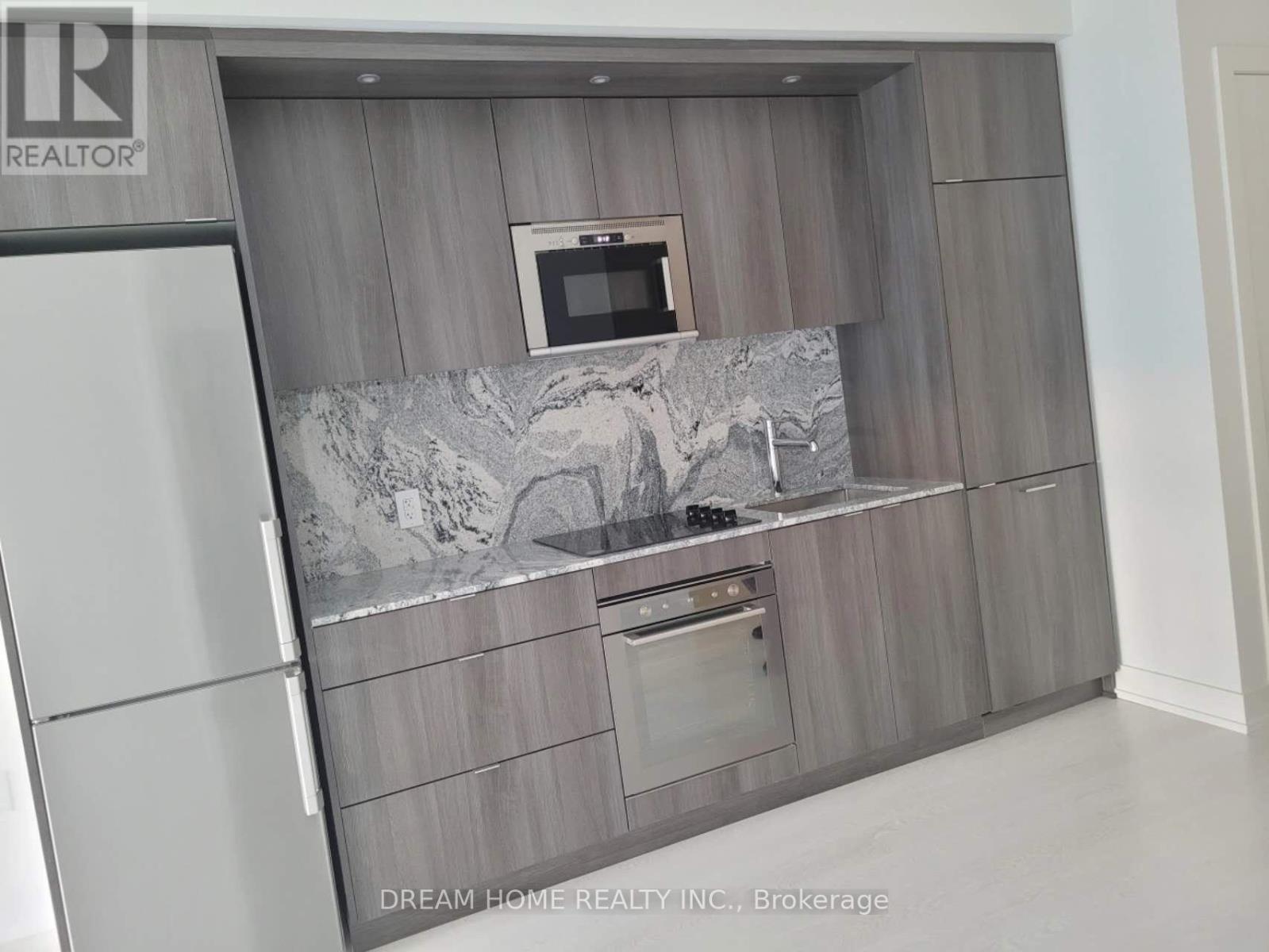 812 - 30 Inn On The Park Drive, Toronto, Ontario  M3C 0P7 - Photo 4 - C12611226