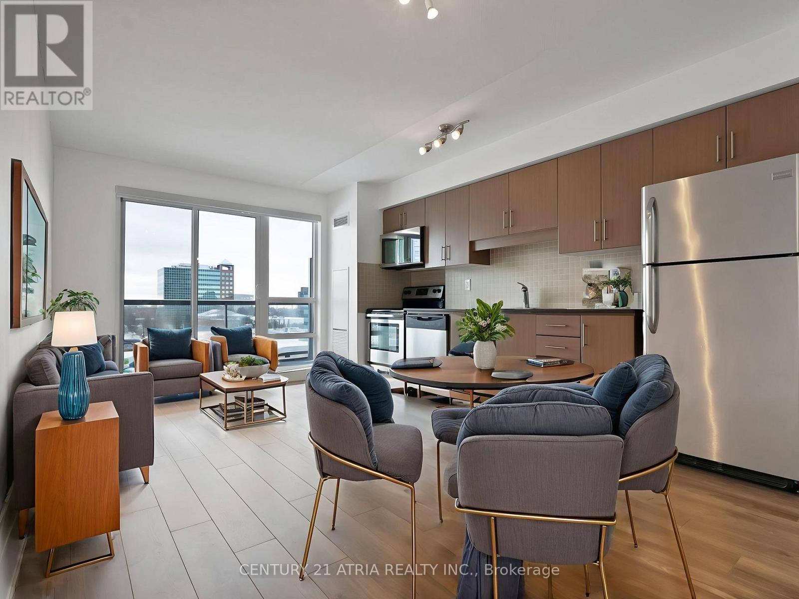 308 - 30 HERONS HILL WAY, Toronto, Ontario