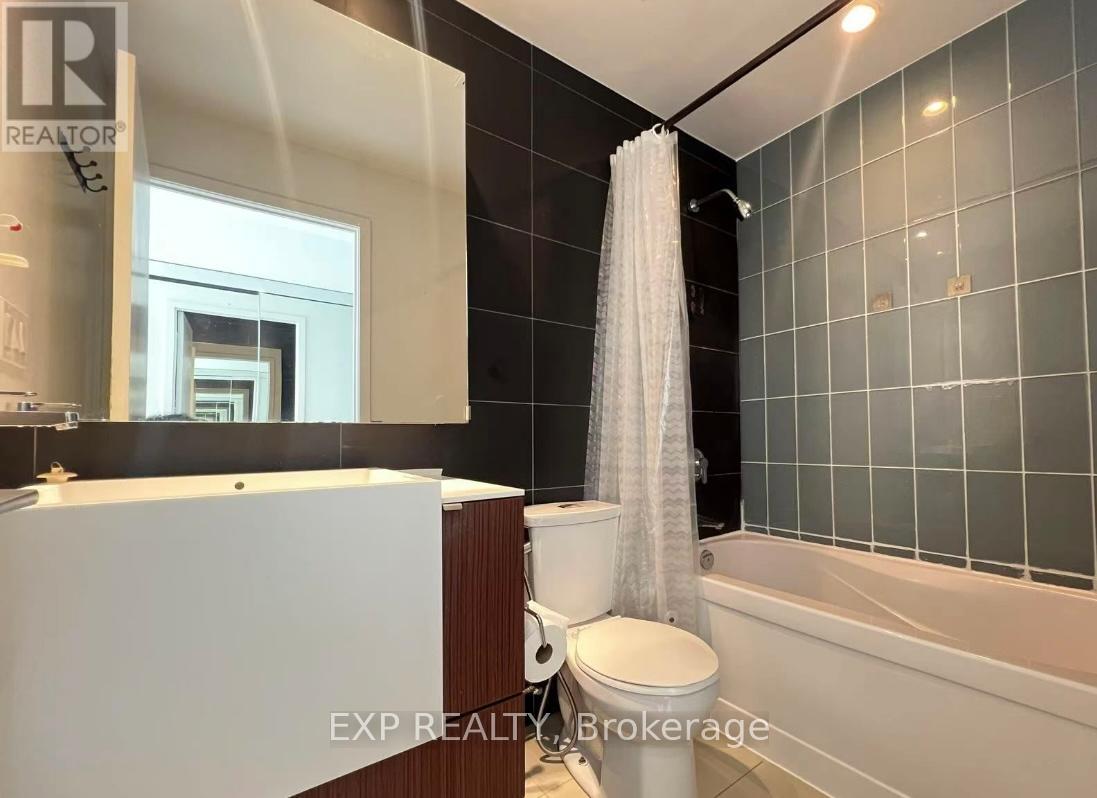 3712 - 21 Iceboat Terrace, Toronto, Ontario M5V 4A9 - Photo 8 - C12604578