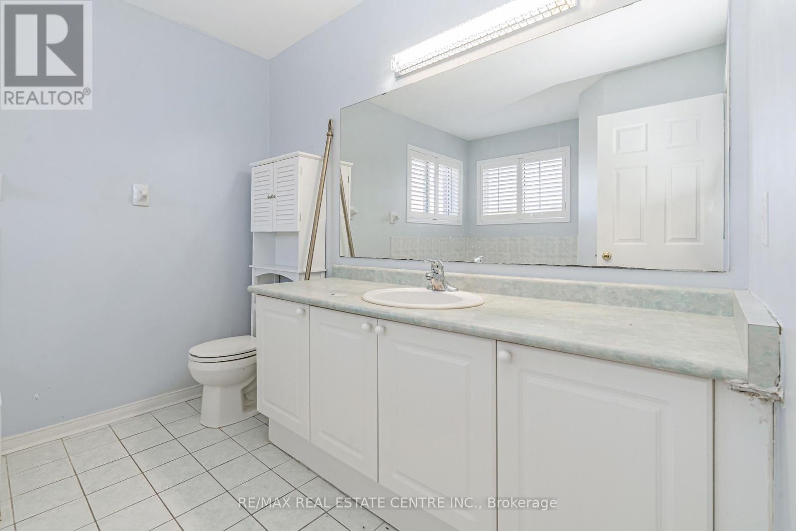 40 Olympia Crescent, Brampton, Ontario  L6X 4W2 - Photo 27 - W12609180