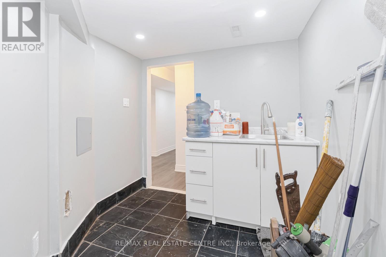 40 Olympia Crescent, Brampton, Ontario  L6X 4W2 - Photo 32 - W12609180