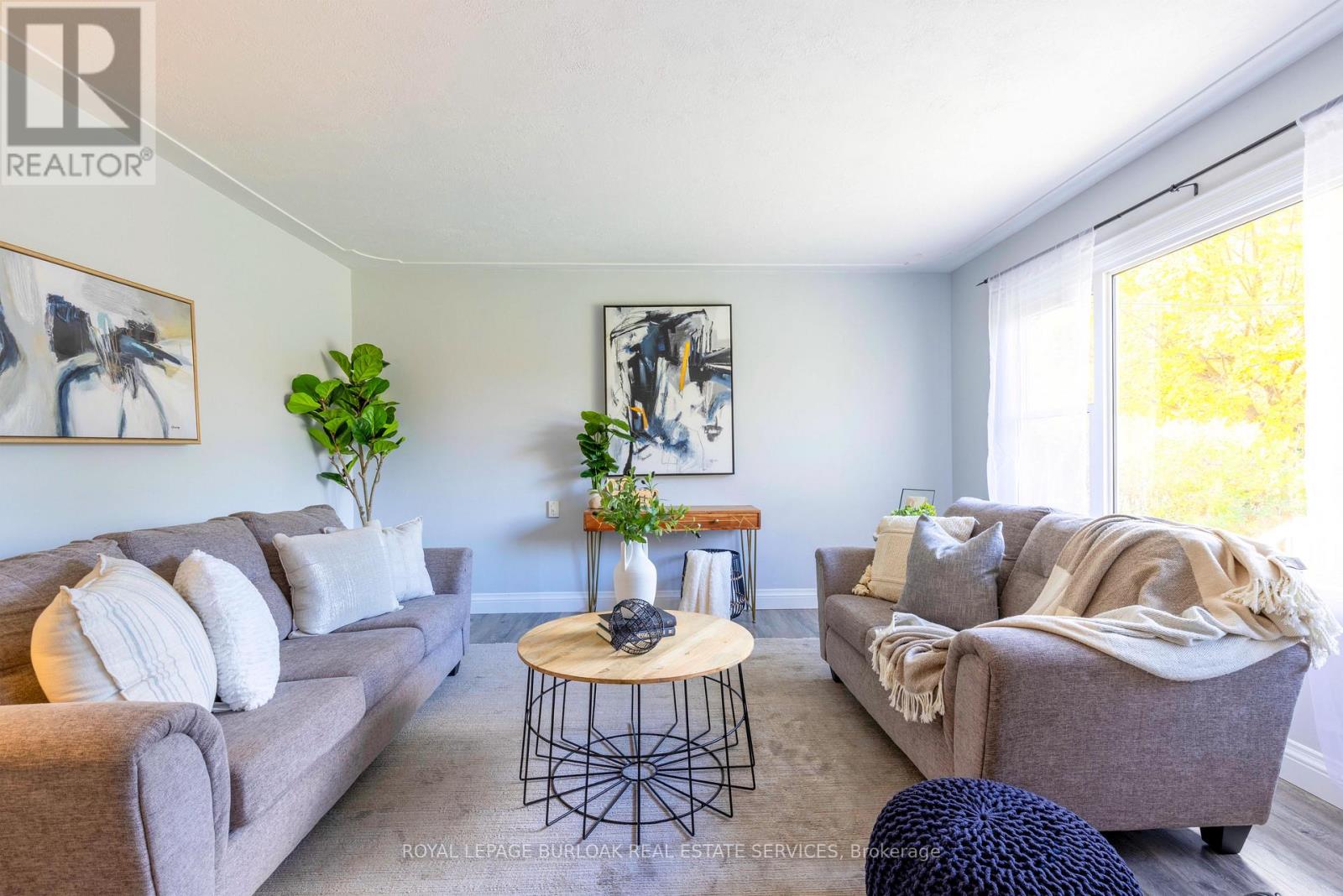 40 Kerman Avenue, Grimsby, Ontario  L3M 3W5 - Photo 4 - X12522802