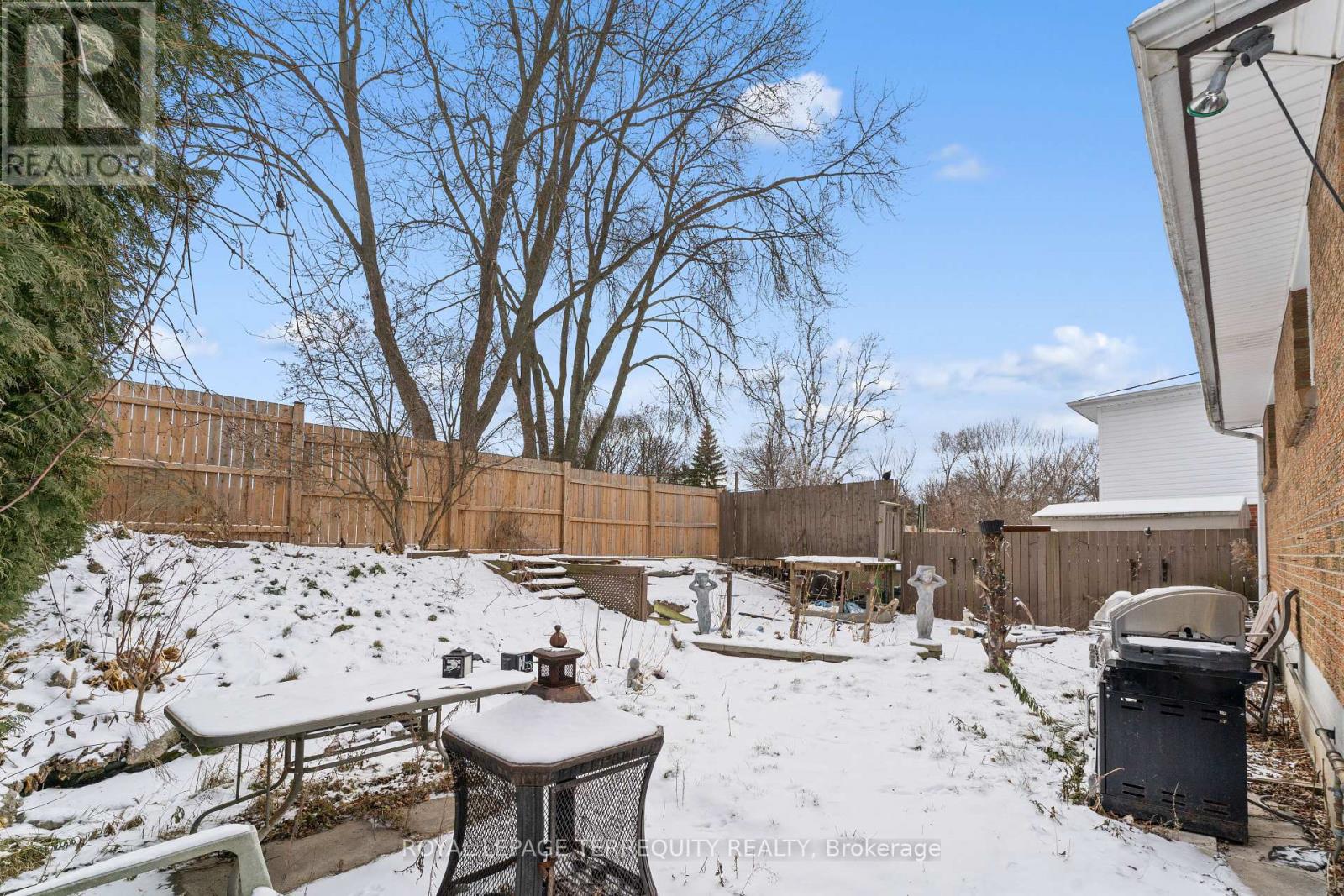 Main - 683 Adelaide Street E, Oshawa, Ontario  L1G 2A7 - Photo 10 - E12611212