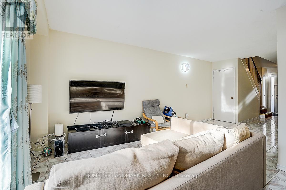 32 - 1121 Sandhurst Circle, Toronto, Ontario  M1V 1V4 - Photo 10 - E12611220