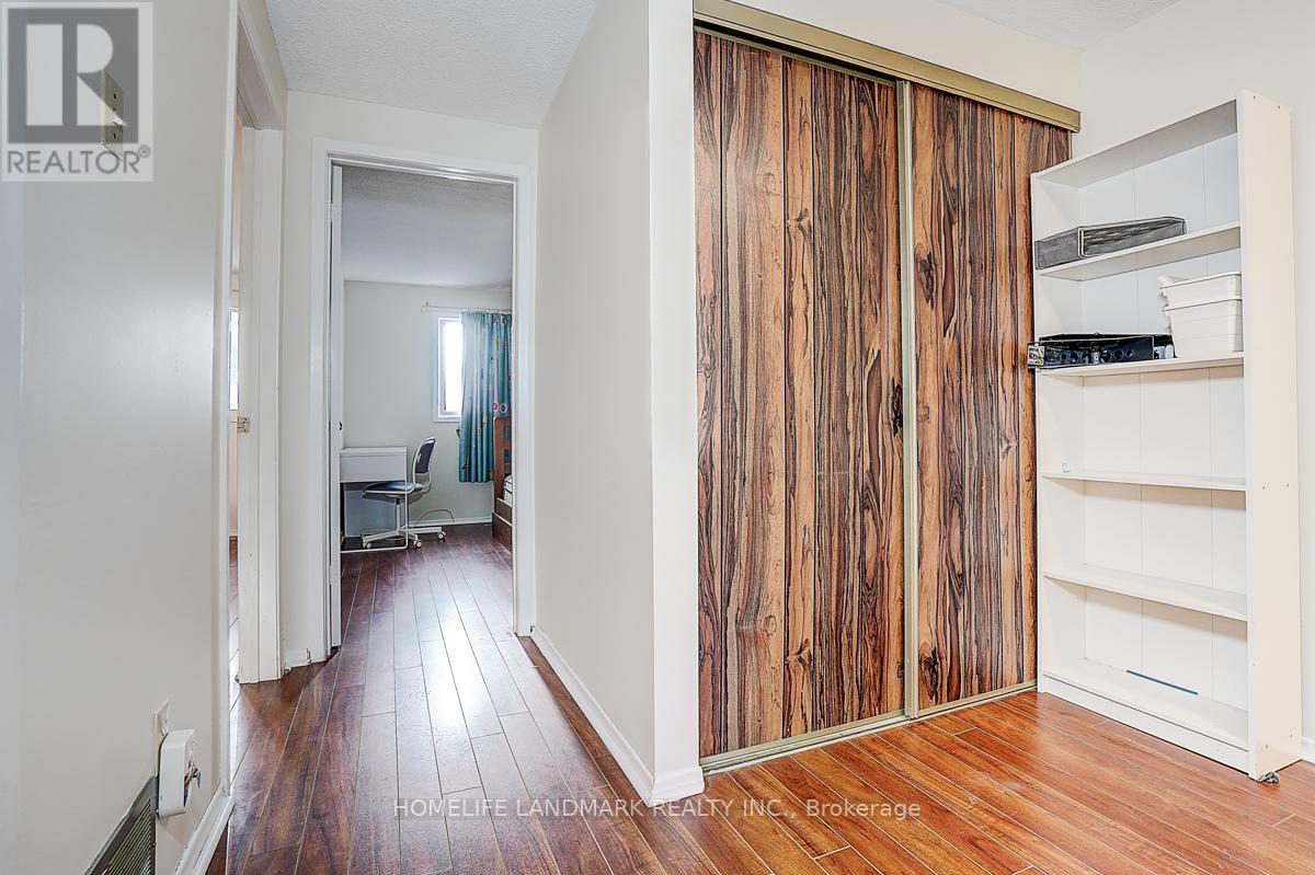 32 - 1121 Sandhurst Circle, Toronto, Ontario  M1V 1V4 - Photo 17 - E12611220